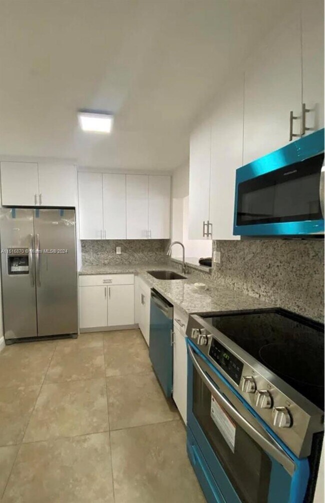 Photo - 8635 NW 8th St Unit 305