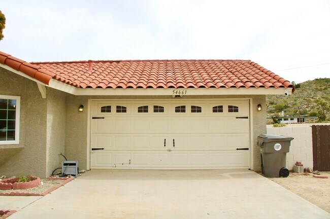 Photo - Comfortable and Spacious 3 bed 2 bath home!