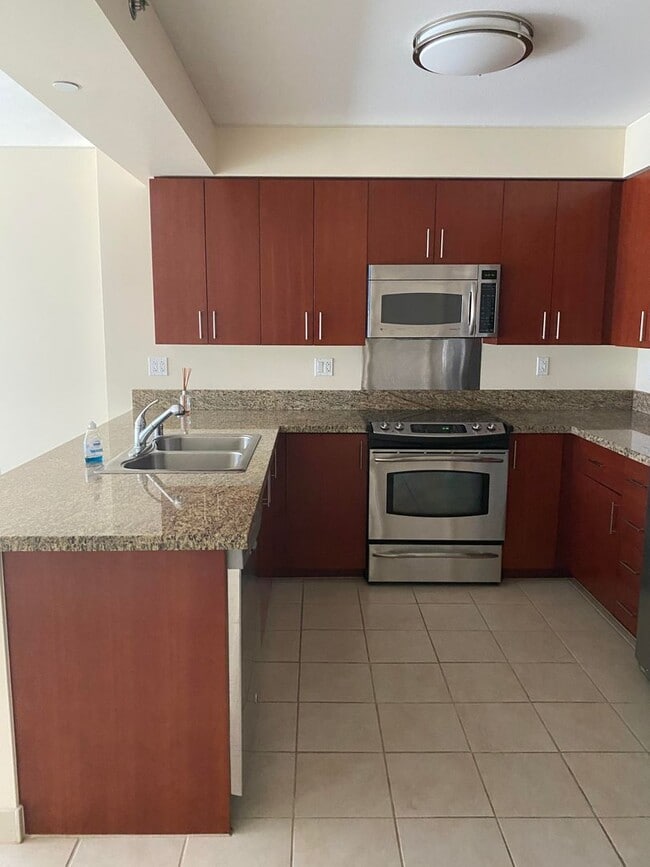 Photo - 909 Kapiolani Blvd