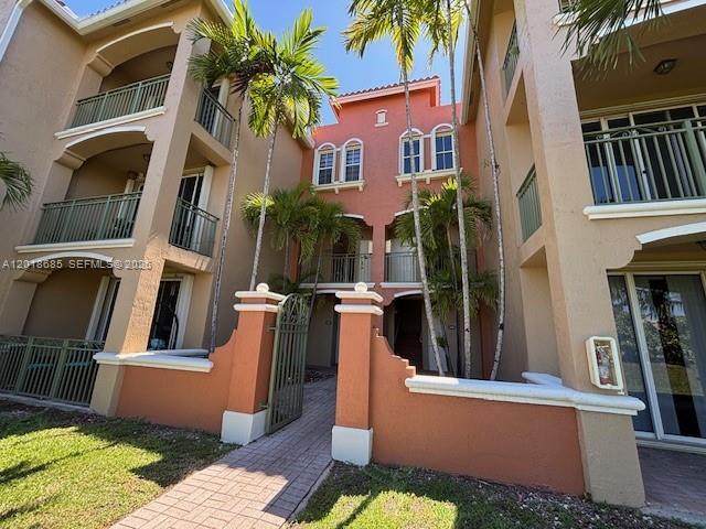 Building Photo - 6440 NW 114th Ave Unit 426