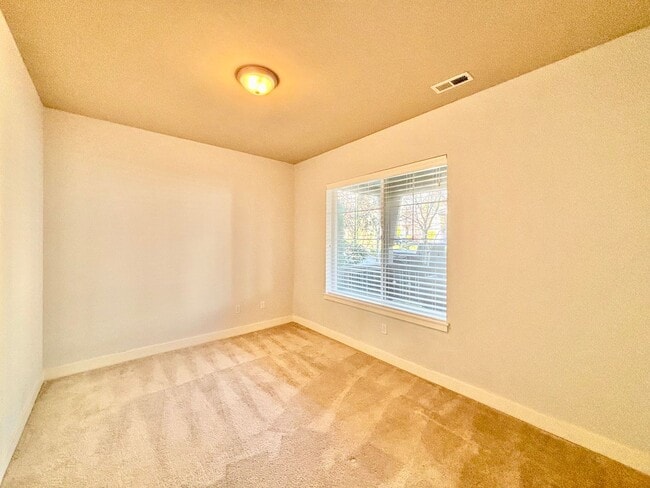 Photo - Stunning Issaquah Highlands View Home | 4 Bed + 3.5 Bath | Mountain Views & Prime Location