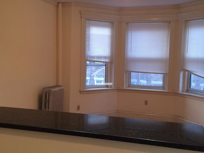 Photo - 107 Queensberry St Unit 8