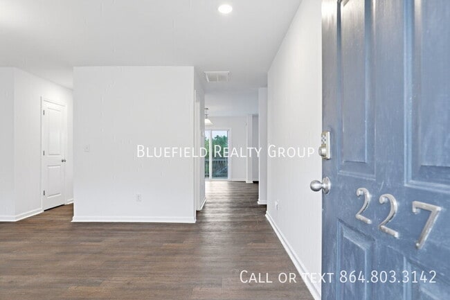 Photo - 227 Millen Dr