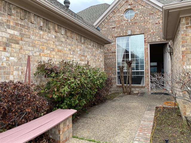 Photo - 200 Hawthorne Dr