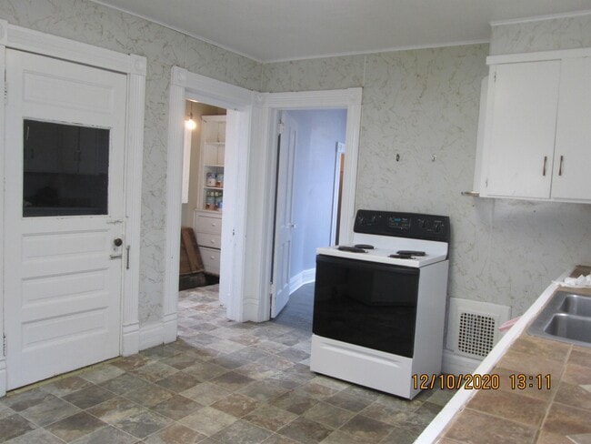 Photo - 307 S Ash St