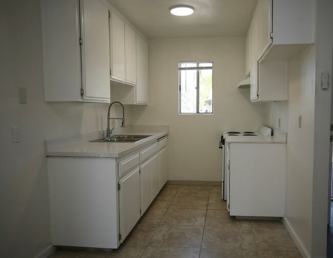 Photo - Helix 1380-82 Unidad 1382 Helix