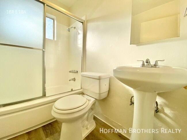 Photo - 15525 Nordhoff St Unidad 35