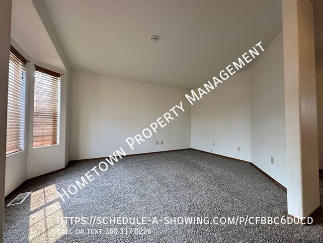 Photo - 6039 Thornbury Pl SE