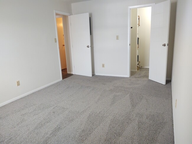 Photo - Kingsgate Village