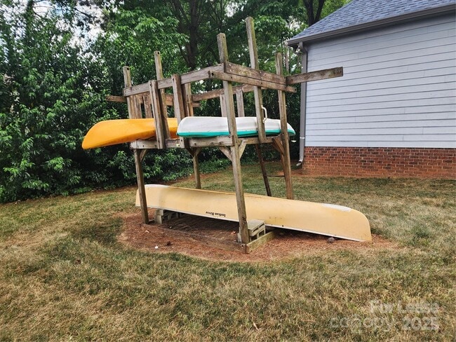 Photo - 16946 Belle Isle Dr