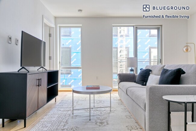 Building Photo - 26 W Broadway Rental