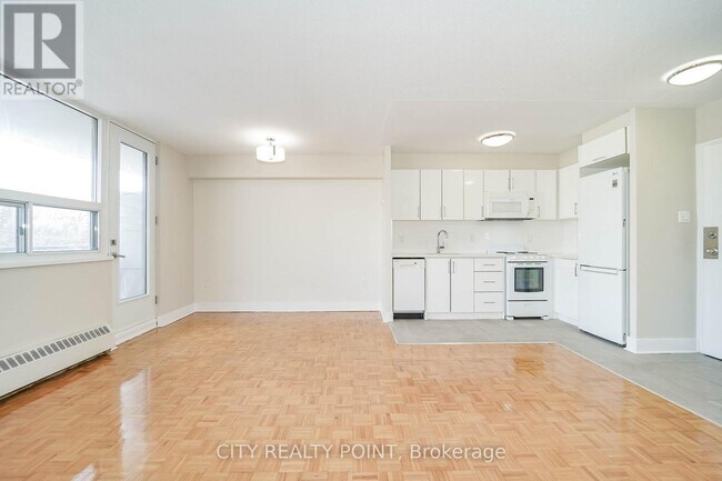 Photo - 1500 Bathurst St Unité 504