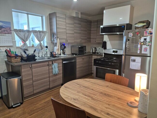 Photo - 4499-4501-4501 Washington St Unit 1