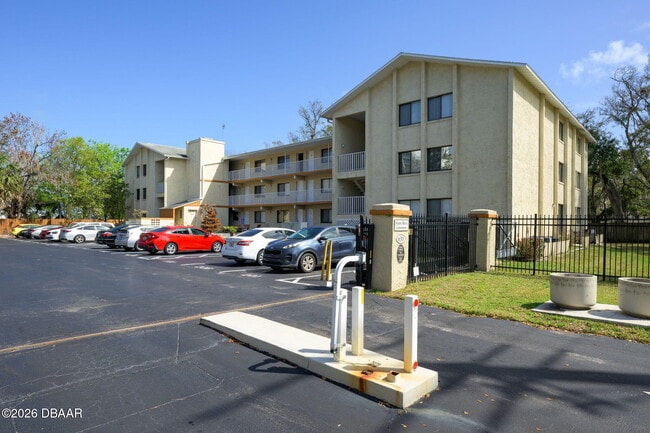 Photo - 633 S Palmetto Ave Unit 305