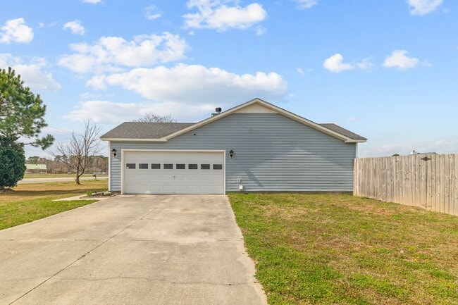 Photo - 3 Bedroom 2 Bathroom Home