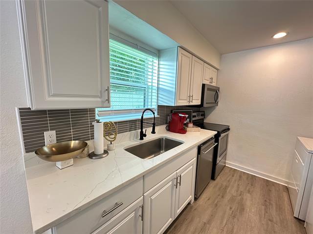 Photo - 807 W Broadus St