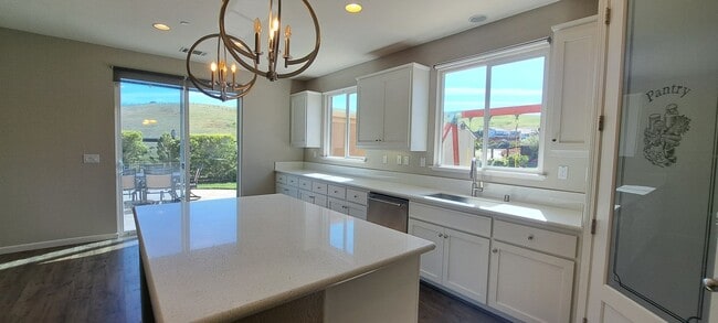 Photo - 4719 Sweetwater Pl