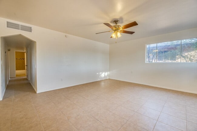 Photo - 2940 N Cherry Ave