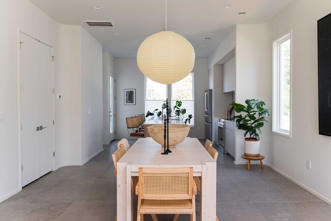 Photo - Great contempory home close to the heart o...