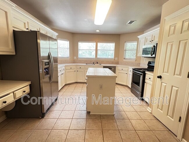 Photo - 202 Springhaven Dr