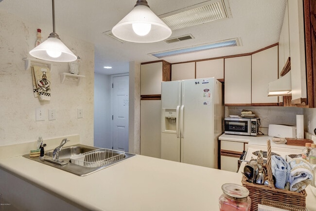 Photo - 2000 New River Inlet Rd Unidad 1212