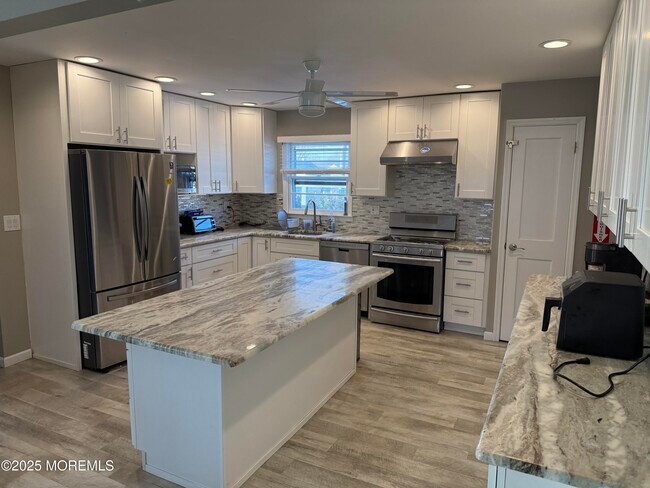 Photo - 1 Michaels Ct