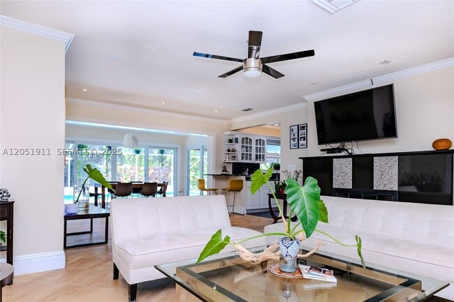 Photo - 1529 Bayview Dr