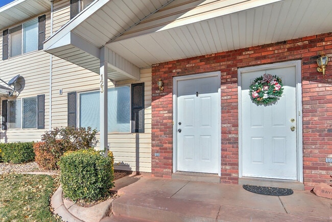 Photo - Utilities Included! Beautiful 2 Bedroom Townhome in Ivins