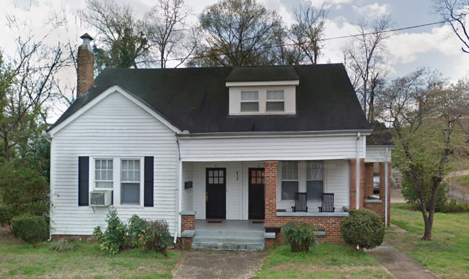 Photo - 412 E 7th St Apartments Unit D