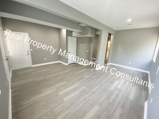 Photo - Renovated 3-Bedroom Home! Deposit Free Living Available via Obligo