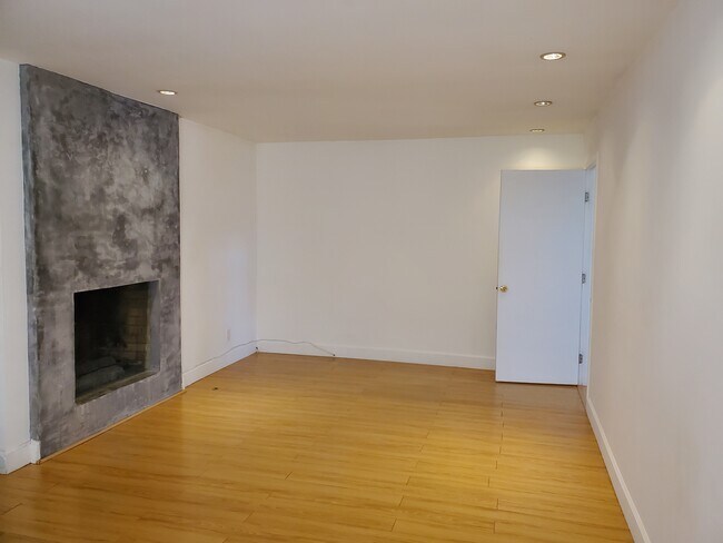 Photo - 12443 Aneta St