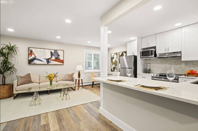 Photo - August 2026 Pre-Lease! 1 Bedroom Apartment in North Boulder