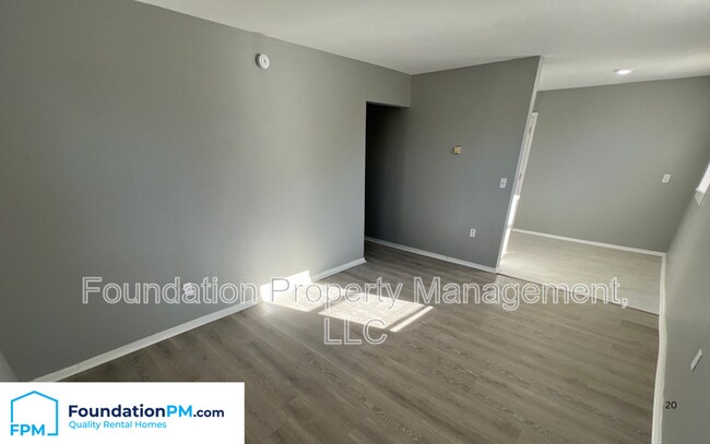 Photo - 1410 Lyceum Rd