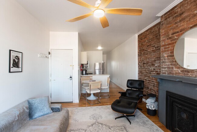 Photo - 315 Pavonia Ave Unit 7