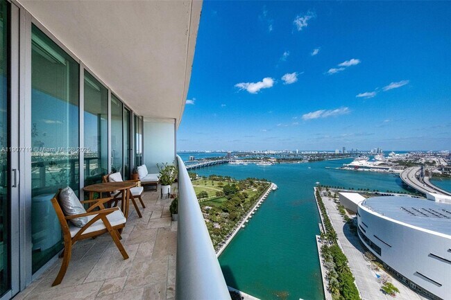 Building Photo - 888 Biscayne Blvd Unit 3207