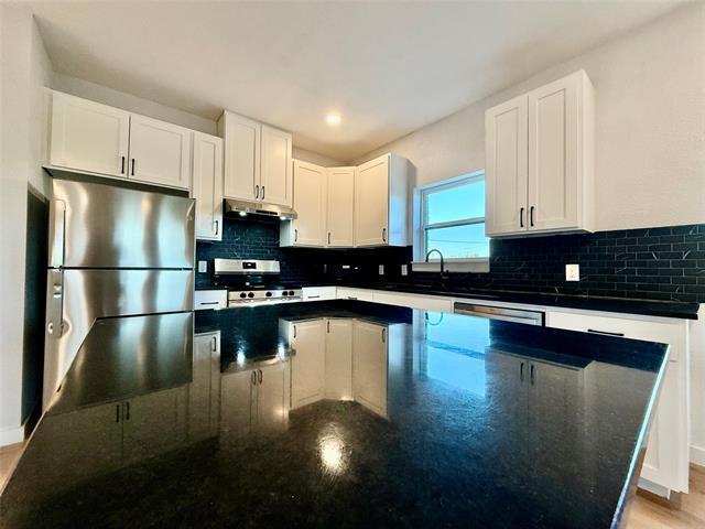 Photo - 308 SW 14th St