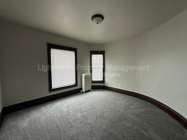 Photo - 566 Capital Ave SW Unit 4