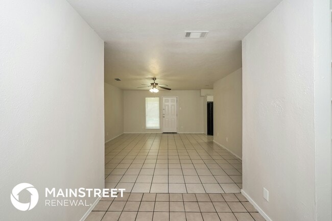 Photo - 306 Linklea Dr