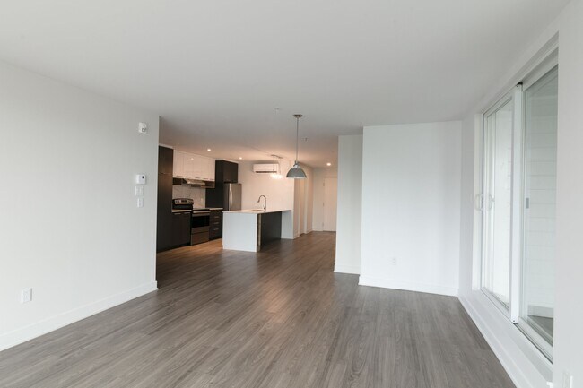 Photo - 9675 Av. Papineau Unit 310