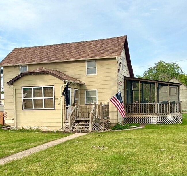 Building Photo - 516 Broadway Ave Rental