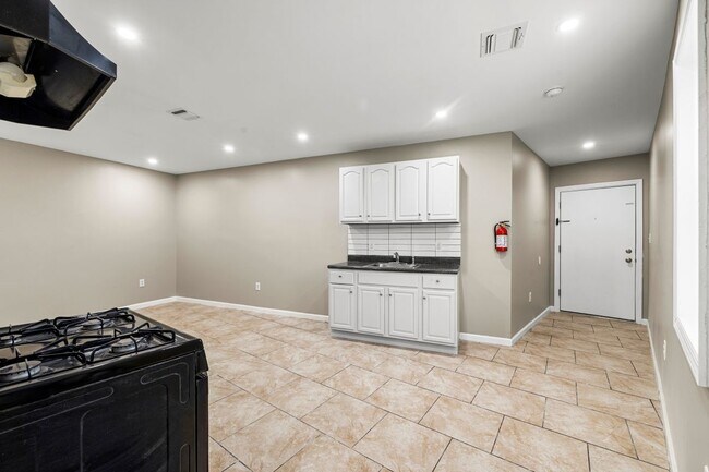 Photo - 46 Jefferson St