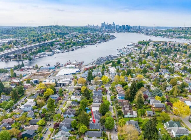 Photo - 4042 1st Ave NE Unit ID1035929P