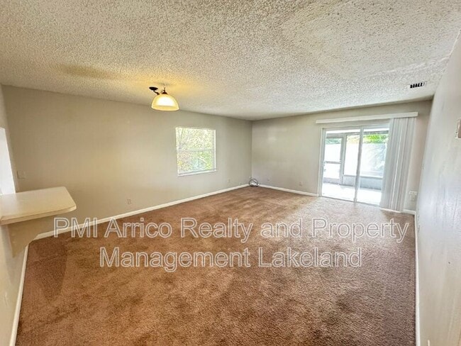 Photo - 585 N Scenic Hwy