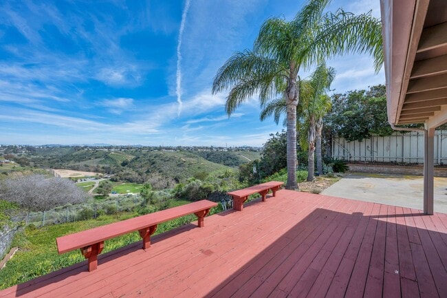 Photo - CHARMING 3-BED 2-BATH NEAR THE BAY WITH SPECTACULAR CANYON VIEW