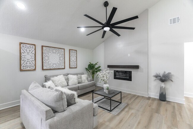 Photo - 3618 Tamfield Dr