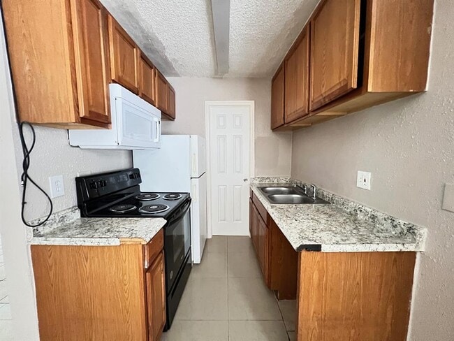 Photo - 14039 Eagle Pass St Apartment Unit 3