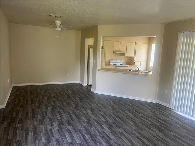 Photo - 7266 Pond Cir