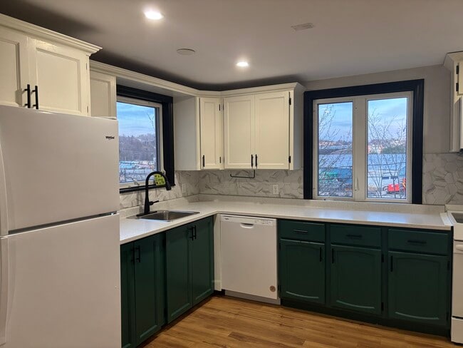 Photo - ONE BEDROOM APARTMENT IN THE HEART OF DOWNTOWN DARTMOUTH Unit 201