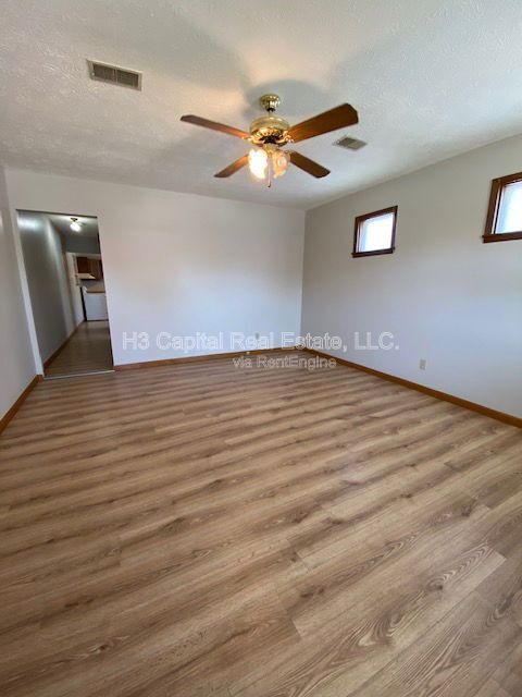 Photo - 2011 Harris Unit C