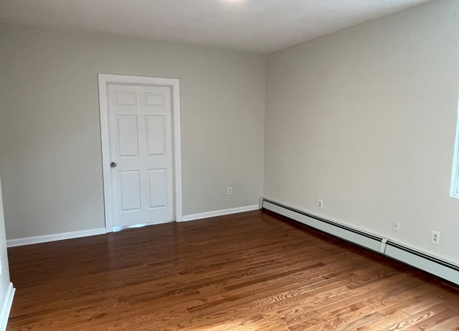 Photo - 75 Putnam St Unit 1